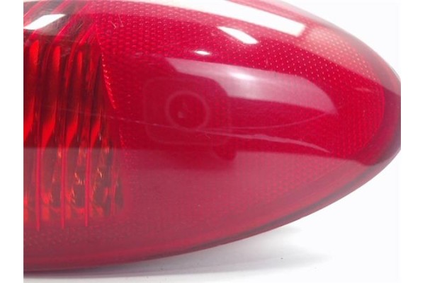 Recambio de piloto trasero derecho para alfa romeo 147 (190) referencia OEM IAM 46556347 03323010 