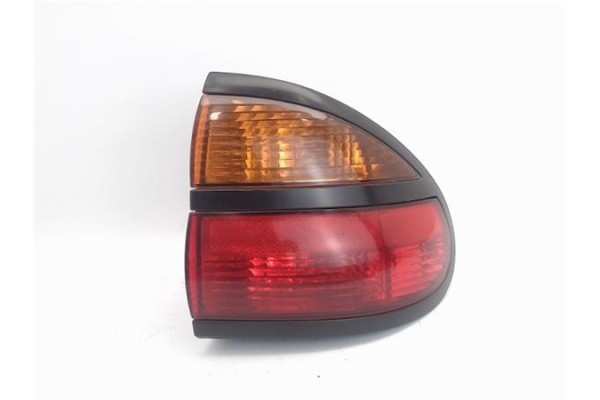 Recambio de piloto trasero izquierdo para renault laguna (b56) referencia OEM IAM   