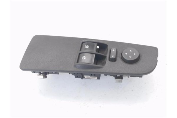 Recambio de mando elevalunas delantero izquierdo para fiat punto / grande punto (199) 1.3 d multijet referencia OEM IAM 73547465