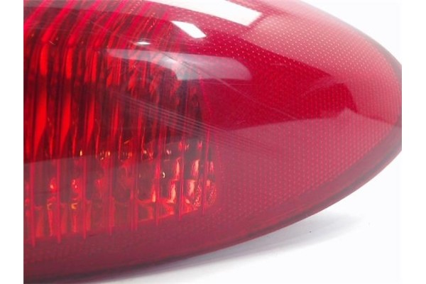 Recambio de piloto trasero derecho para alfa romeo 147 (190) referencia OEM IAM 46556347 03323010 