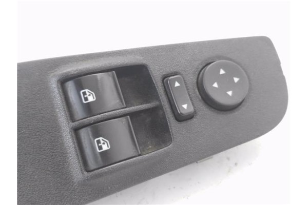 Recambio de mando elevalunas delantero izquierdo para fiat punto / grande punto (199) 1.3 d multijet referencia OEM IAM 73547465