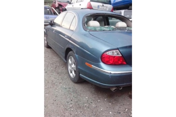 jaguar s-type del año 1999