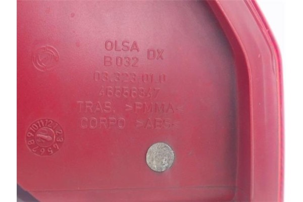 Recambio de piloto trasero derecho para alfa romeo 147 (190) referencia OEM IAM 46556347 03323010 