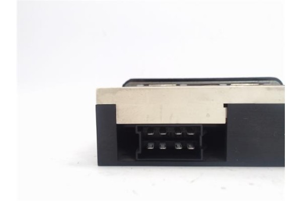 Recambio de pantalla para opel kadett e 2.0 i referencia OEM IAM 90332644  