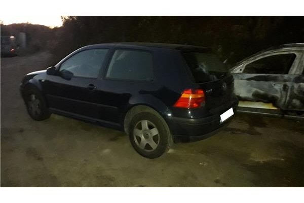 volkswagen golf iv berlina (1j1) del año 2000