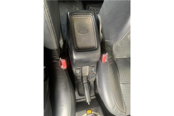 Recambio de consola para land rover freelander (ln) 2.0 hse familiar referencia OEM IAM FHS500300PUY FHN000030LPR 