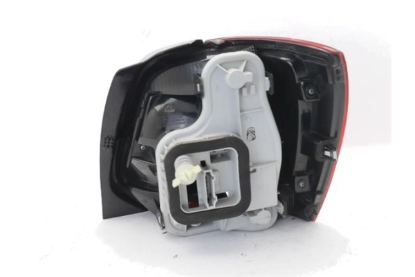 Recambio de piloto trasero izquierdo para volkswagen polo v (6r1) 1.4 advance referencia OEM IAM 6R0945095L 6R0945095AH 