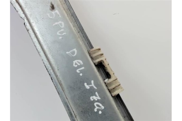 Recambio de mecanismo elevalunas delantero izquierdo para renault clio iii referencia OEM IAM   