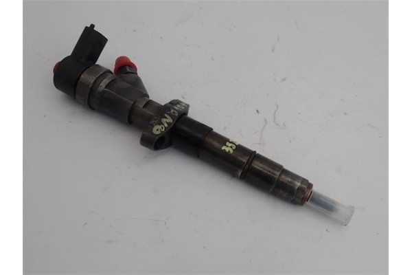 Recambio de inyector para opel movano furgón (f9) 2.5 dti referencia OEM IAM 8200146357 R1590074 
