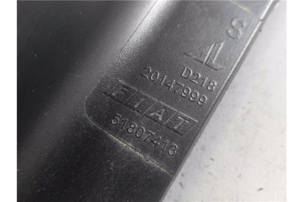 Recambio de piloto trasero izquierdo para fiat punto / grande punto (199) 1.3 d multijet referencia OEM IAM 517015890 51807413 