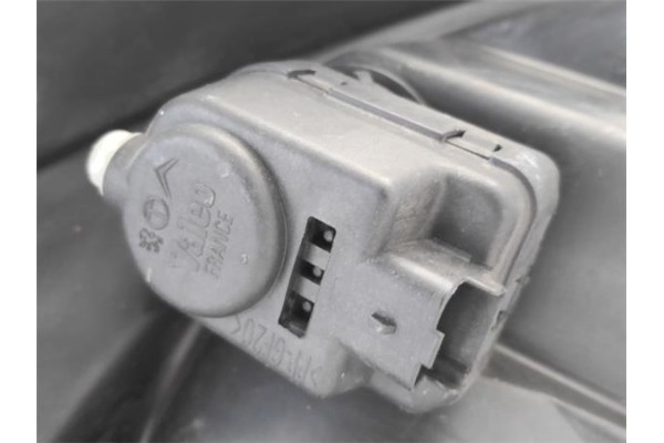 Recambio de faro delantero izquierdo para citroen xsara picasso 2.0 hdi referencia OEM IAM 6204W0  