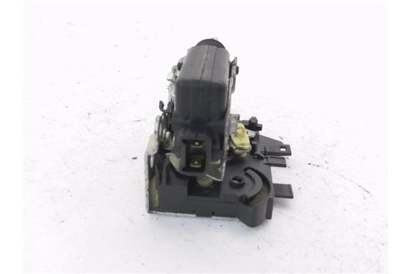 Recambio de cierre electromagnetico delantero izquierdo para dacia sandero i 1.4 referencia OEM IAM 8200735227  