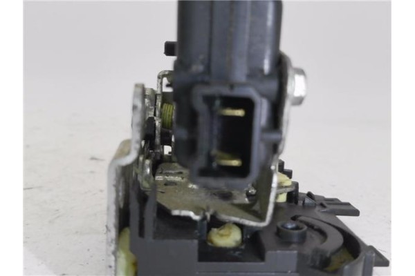 Recambio de cierre electromagnetico delantero izquierdo para dacia sandero i 1.4 referencia OEM IAM 8200735227  