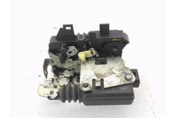 Recambio de cierre electromagnetico delantero izquierdo para dacia sandero i 1.4 referencia OEM IAM 8200735227  