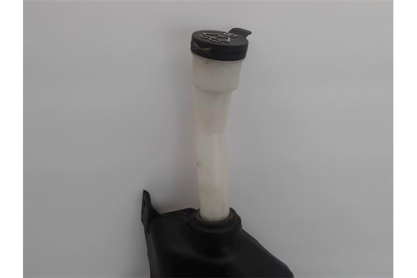 Recambio de deposito limpiaparabrisas para opel astra j berlina 5p 1.6 excellence referencia OEM IAM 13260579 2140091 