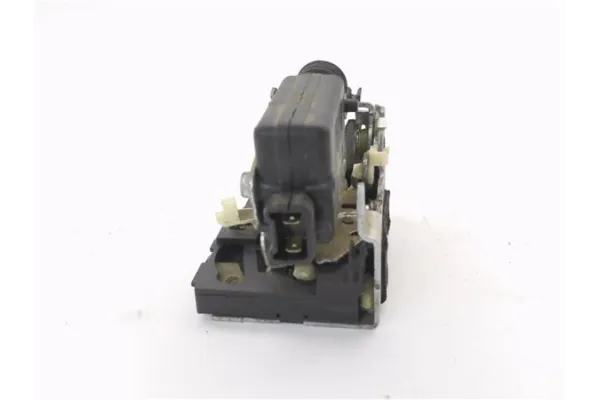 Recambio de cierre electromagnetico trasero derecho para dacia sandero i 1.4 referencia OEM IAM 8200735246  