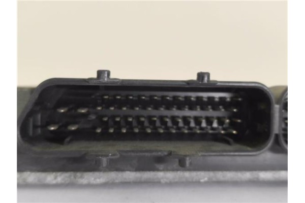 Recambio de centralita para volkswagen golf iv berlina (1j1) 1.6 referencia OEM IAM 06A906019AK 5WP437103 