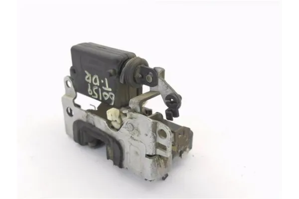 Recambio de cierre electromagnetico trasero derecho para dacia sandero i 1.4 referencia OEM IAM 8200735246  
