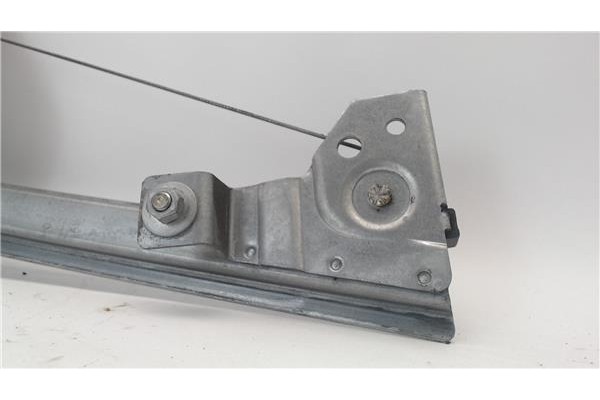 Recambio de mecanismo elevalunas delantero izquierdo para citroen xantia berlina referencia OEM IAM 400448a  