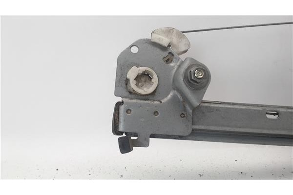 Recambio de mecanismo elevalunas delantero izquierdo para citroen xantia berlina referencia OEM IAM 400448a  