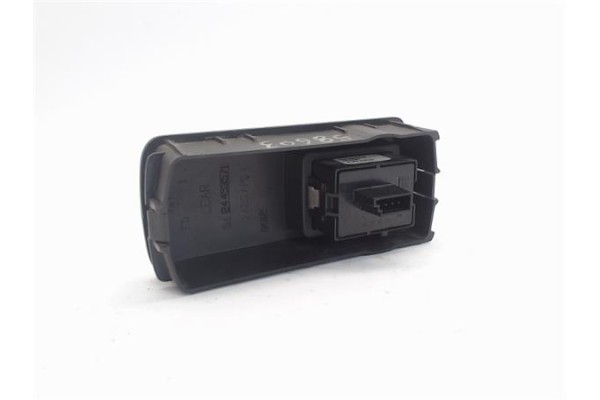 Recambio de mando elevalunas delantero izquierdo para opel vectra c berlina 2.2 dti 16v referencia OEM IAM 687833988  