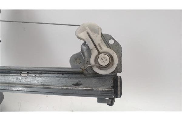 Recambio de mecanismo elevalunas delantero izquierdo para citroen xantia berlina referencia OEM IAM 400448a  