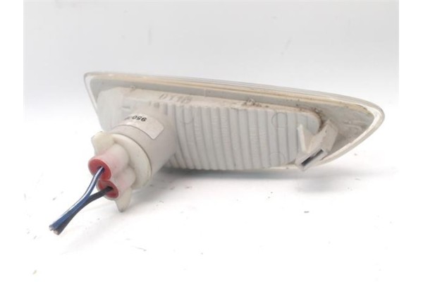 Recambio de piloto intermitente lat. delantero izquierdo para opel astra k berlina 5p 1.6 dynamic referencia OEM IAM YQ00011580 