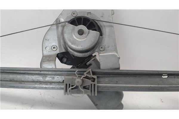 Recambio de mecanismo elevalunas delantero izquierdo para citroen xantia berlina referencia OEM IAM 400448a  