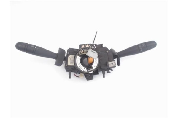 Recambio de cierre electromagnetico trasero izquierdo para dacia sandero i 1.4 referencia OEM IAM 8200735248  