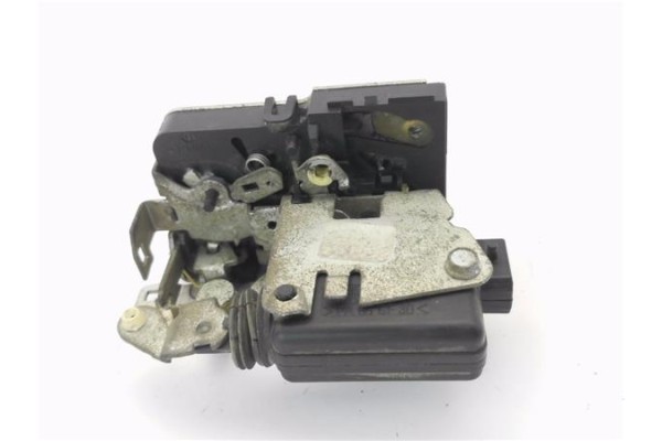 Recambio de cierre electromagnetico trasero izquierdo para dacia sandero i 1.4 referencia OEM IAM 8200735248  