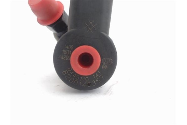 Recambio de inyector para opel movano furgón (f9) 2.5 dti referencia OEM IAM 8200146357 R1590074 