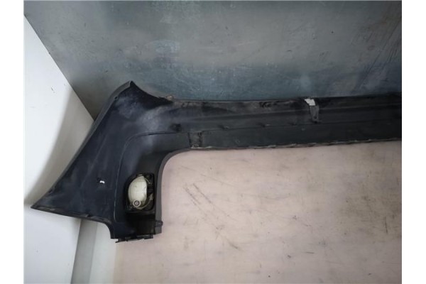 Recambio de paragolpes trasero para renault kangoo 4x4 1.9 rapid referencia OEM IAM 7701692547  