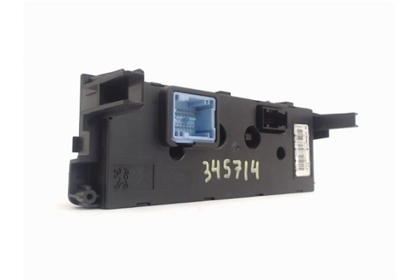 Recambio de mandos climatizador para peugeot 207 1.6 confort referencia OEM IAM 497866xt03  