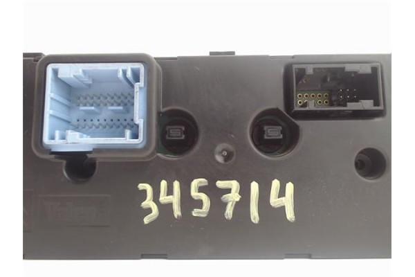 Recambio de mandos climatizador para peugeot 207 1.6 confort referencia OEM IAM 497866xt03  