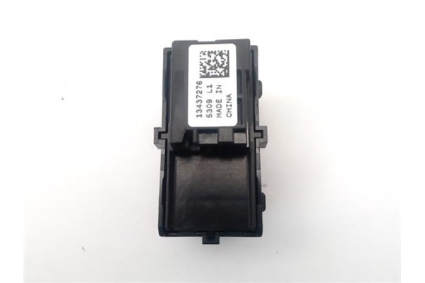 Recambio de boton cierre centralizado para opel astra k berlina 5p 1.6 dynamic referencia OEM IAM 13437276  