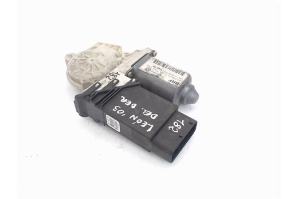 Recambio de elevalunas electrico delantero derecho para seat leon (1p1) referencia OEM IAM 1C1959802A 105415-301 