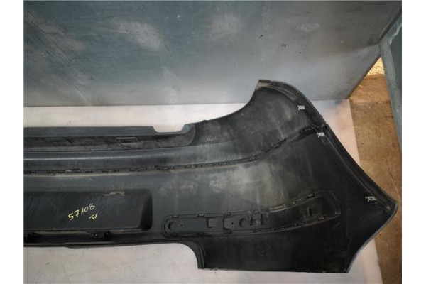 Recambio de paragolpes trasero para volkswagen golf iv berlina (1j1) 1.6 16v referencia OEM IAM 1J6807421DGRU  