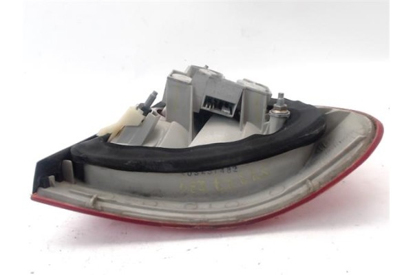 Recambio de piloto trasero izquierdo para bmw serie 3 touring (e46) 2.0 320d referencia OEM IAM 63218368757  