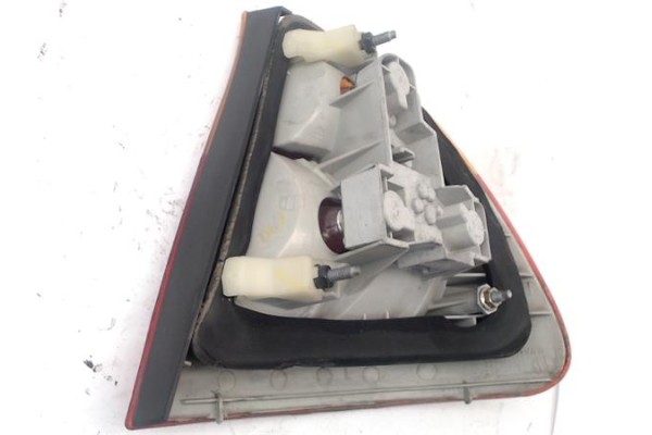 Recambio de piloto trasero izquierdo para bmw serie 3 touring (e46) 2.0 320d referencia OEM IAM 63218368757  