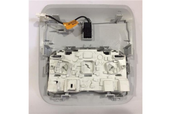 Recambio de luz interior techo para peugeot 208 1.2 access [1,2 ltr. - 60 kw 12v vti] referencia OEM IAM 9673810977 2519000 