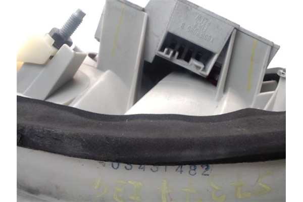 Recambio de piloto trasero izquierdo para bmw serie 3 touring (e46) 2.0 320d referencia OEM IAM 63218368757  