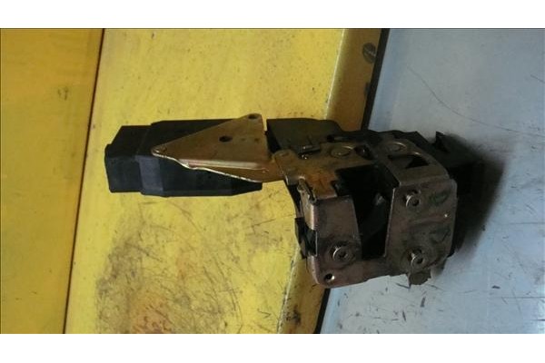 Recambio de cierre electromagnetico delantero derecho para volvo v40 familiar (1995) 1.9 di referencia OEM IAM   