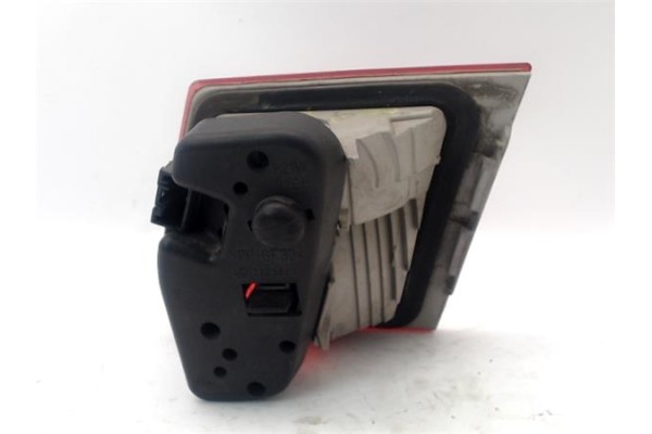 Recambio de piloto interior derecho para bmw serie 3 touring (e46) 2.0 320d referencia OEM IAM 63218368760  