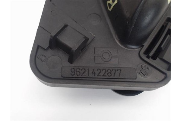 Recambio de manilla int. puerta delantero derecha para citroen berlingo 1.9 d sx combi referencia OEM IAM 9621422877  