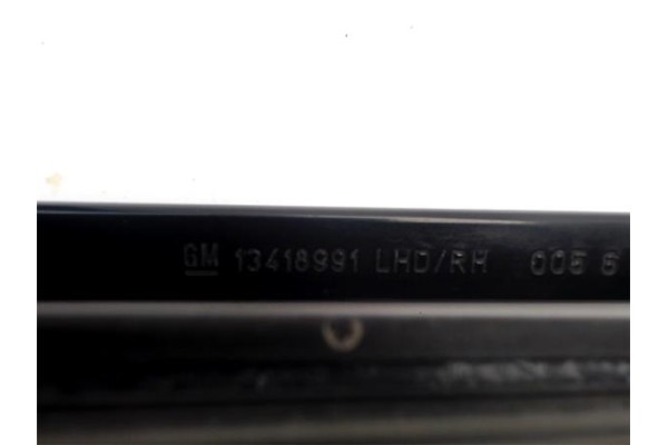 Recambio de brazo limpiaparabrisas delantero derecho para opel astra k berlina 5p 1.6 dynamic referencia OEM IAM 13418991  