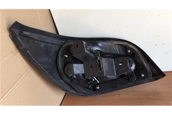 Recambio de piloto trasero derecho para bmw serie 5 berlina (e60) 2.0 520d referencia OEM IAM 6910768  63217165738 , BMW | 63217