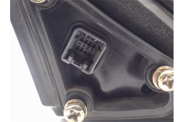 Recambio de retrovisor electrico izquierdo para hyundai accent (lc) referencia OEM IAM E4012129  