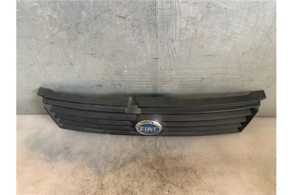 Recambio de rejilla capo para fiat stilo (192) 1.9 jtd (192_xe1a) referencia OEM IAM 71718788  