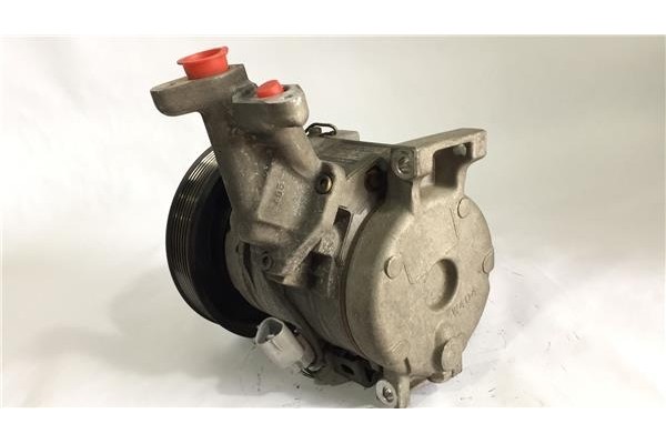 Recambio de compresor aire acond. para toyota avensis berlina (t22) 2.0 vvt-i referencia OEM IAM 4472203922 4473009440 