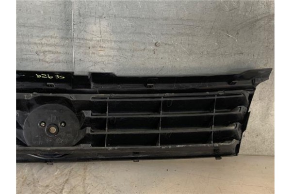 Recambio de rejilla capo para fiat stilo (192) 1.9 jtd (192_xe1a) referencia OEM IAM 71718788  